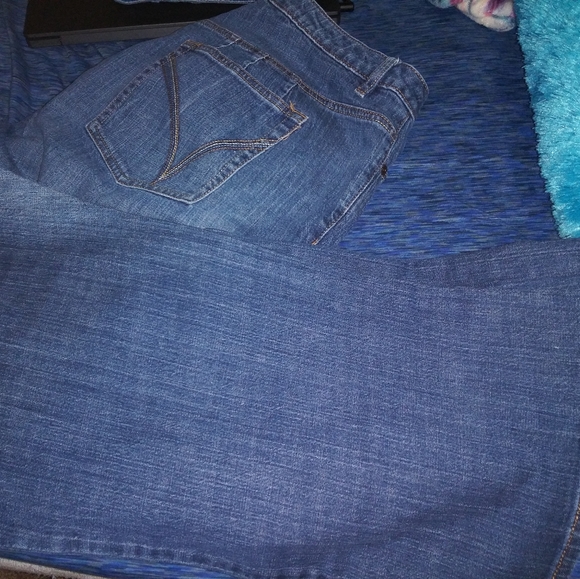 Venezia 4 short (22 plus) - Picture 3 of 3